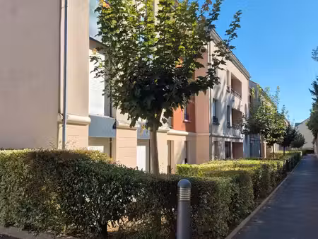 melun – t3 meublé avec balcon plein sud et 2 stationnements