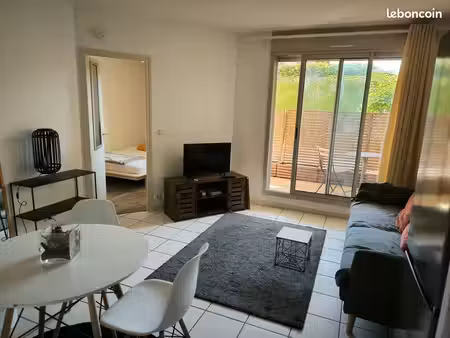 appartement 2 pièces rénové et meublé à ornex - disponible début novembre