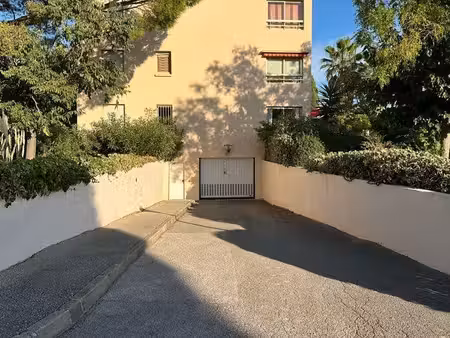 loue garage