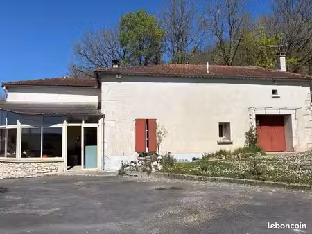 maison de plain-pied avec terrain de 1 500 m² – montaigu-de-quercy