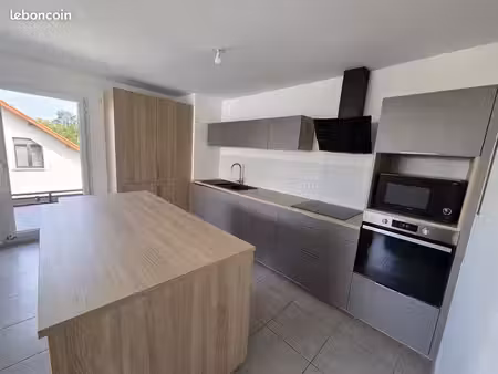 à louer – t3 meublé neuf 63 m² avec terrasse 35 m² et garage – aix-les-bains