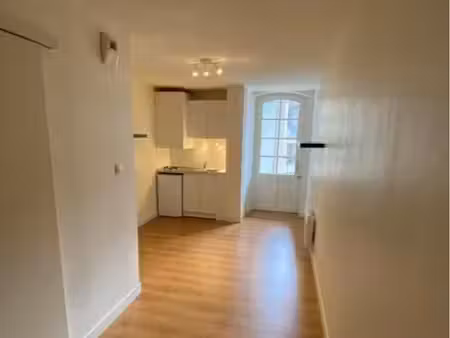 t1 18m2 jardin commun