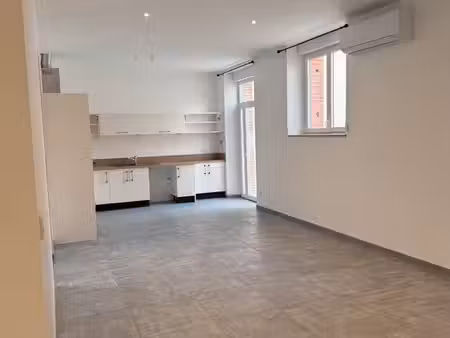loue appartement proche toutes commodités
