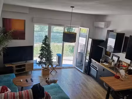 charmante maison mitoyenne avec jardin gardanne