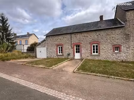 maison entierement rénovée - 86 m' - 3 chambres - dpe a - garage+ dependance - martigné-su