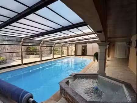 maison 300 m2