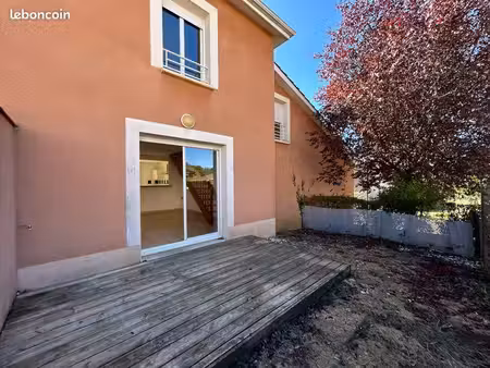 immobilier villa avec jardin et garage