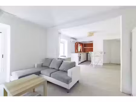 studio avec terrasse – idéal investisseur