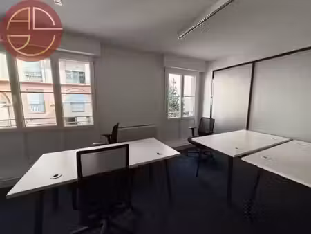location locaux professionnels 6 pièces 260 m² à toulouse (31000)  7 215 €