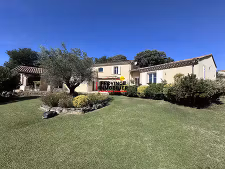 magnifique propriété face au mt ventoux