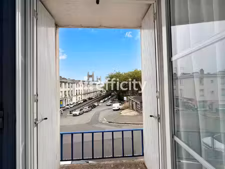 appartement 1 pièce - 30 m²