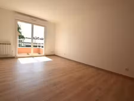 location appartement 1 pièce 43.84 m² à rue (80120)  565 €
