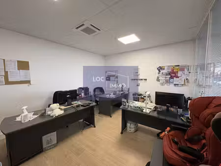 location bureaux 124m²
