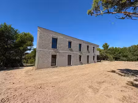 location commerce 83 m² à septèmes-les-vallons (13240)