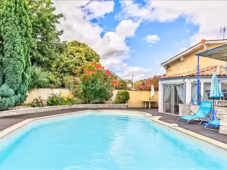 maison de 340 m² à capian