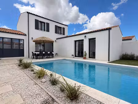 vente maison 6 pièces  127.00m²  dompierre