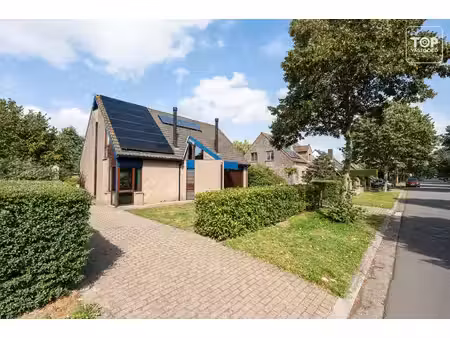 instapklare open bebouwing op een perceel van 926m².