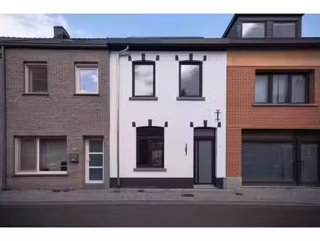 vernieuwde energiezuinige woning in centrum tremelo