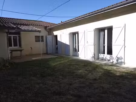 en basse ville d'auch  maison de plain-pied avec jardin