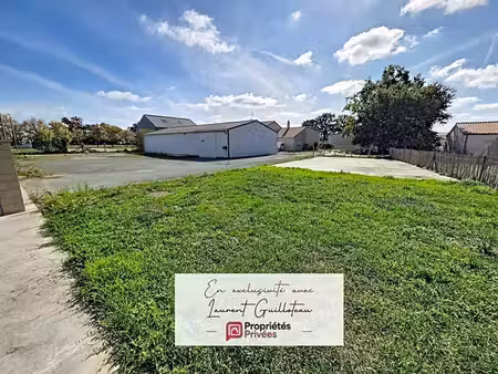 bâtiment artisanal + terrain constructible st aubin des ormeaux