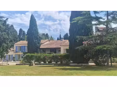 maison nîmes - 15 chambres - 570m²