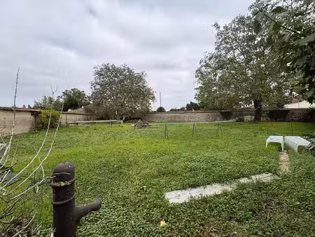 vente terrain  543.00m²  les velluire