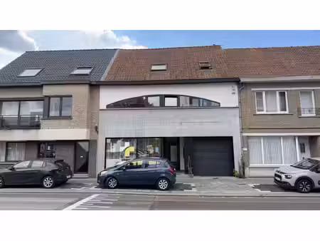 instapklaar gelijkvloers kantoor te huur in centrum de pinte