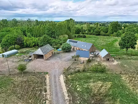 vente maison 5 pièces  165.00m²  daon