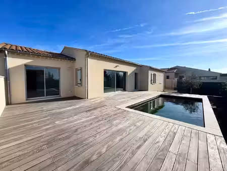 l'isle-sur-la-sorgue maison neuve avec piscine et 4 chambres