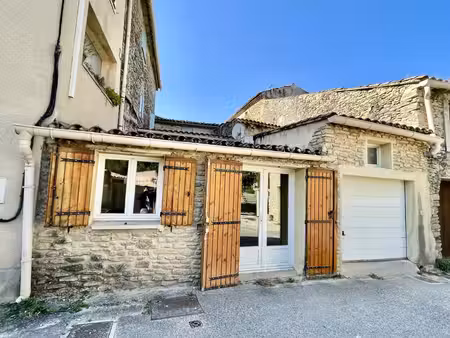 5 min de vaison - maison de village avec garage