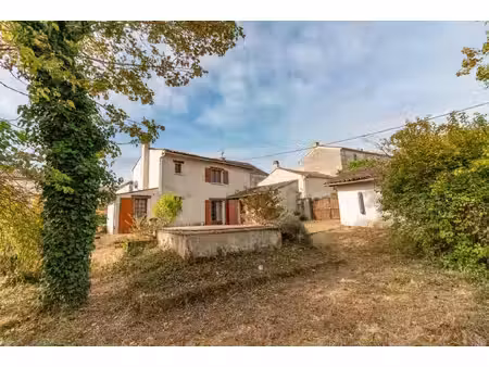 maison de village avec jardin  garage et potentiel