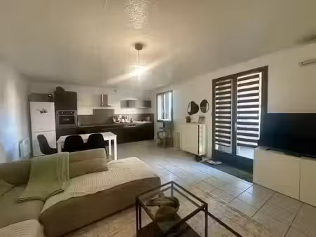 vente immeuble 6 pièces 125.1 m² à aimargues (30470)  270 000 €
