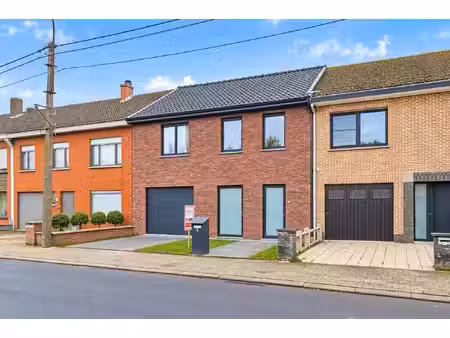 ruime recente woning met home-office  3 slaapkamers  tuin met uitweg & garage. (aankoop aa
