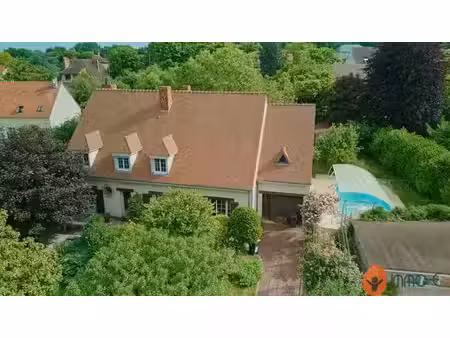 maison de luxe de 10 pièces en vente à esbly  île-de-france