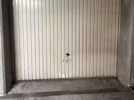 parking - 15 m²