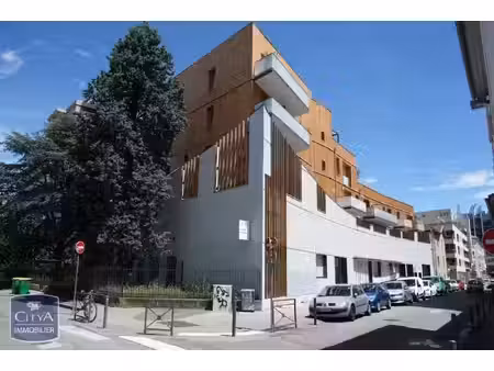 parking à louer 15 m² - grenoble (38) - 97€
