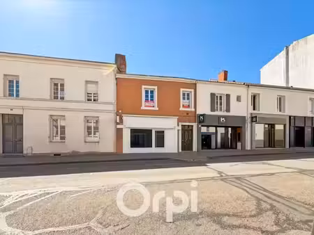 vente appartement 3 pièces 77.13 m² à la roche-sur-yon (85000)  134 820 €