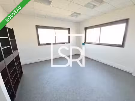 location local professionnel 186m² cournon d auvergne 63800