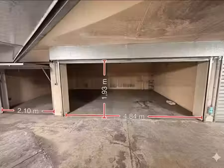 antibes – rue de l’oratoire : triple garage à vendre