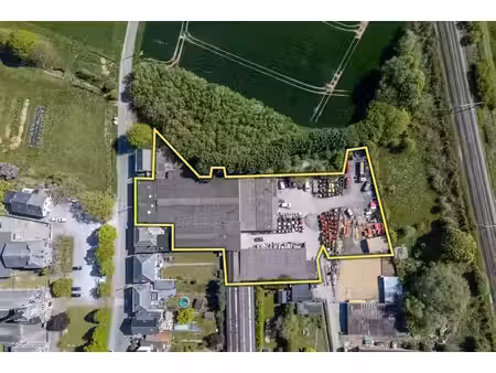 surface industrielle à vendre à bovesse (vbe70000)