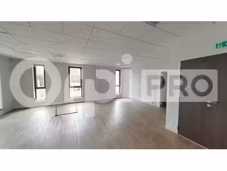 location bureaux neuville sur saone 69250 214m²