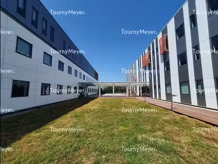 location bureaux 212m² à 499m²