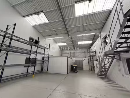 vente local d’activités 1470m²