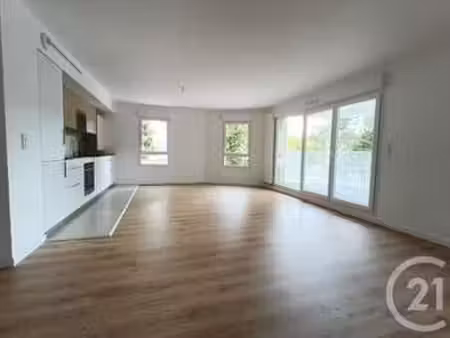 location appartement 4 pièces à ploemeur (56270) : à louer 4 pièces / 90m² ploemeur