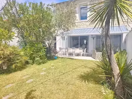location maison 4 pièces 78 m² à royan (17200)  1 500 €