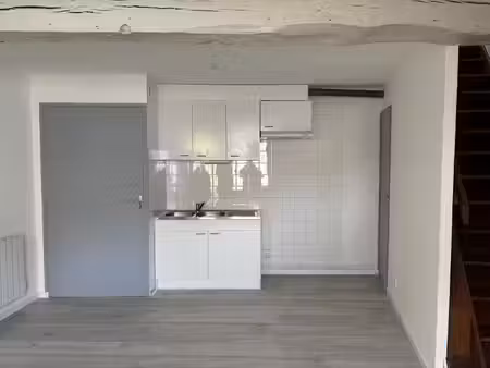 location maison 3 pièces 51 m² à saint-paul-cap-de-joux (81220)  380 €