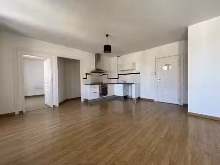 location appartement 3 pièces 64 m² à charquemont (25140)