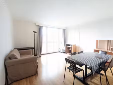 grand appartement familiale au calme avec balcon
