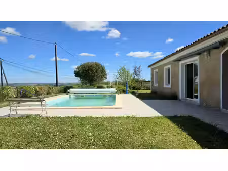 villa de plain-pied  120m²   5 pièces  vue dégagée et excellent dpe