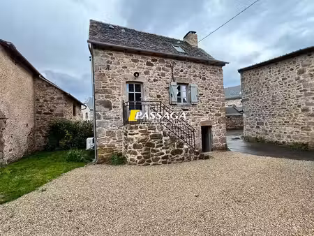 location maison 2 pièces 30m2 balsac 12510 - 413 € - surface privée